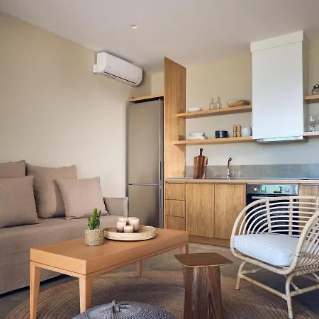 Appartement Oceanis With Private Heated Pools And Sea View, By Zantewize