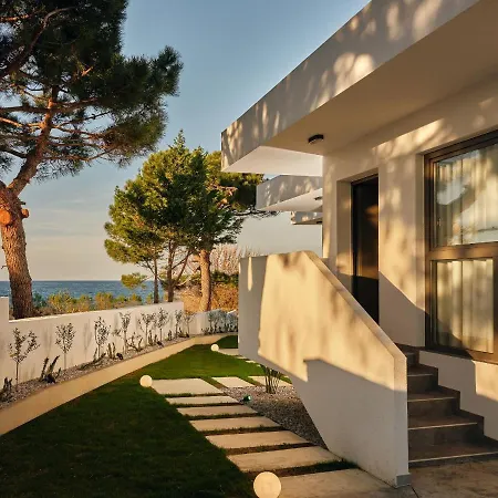 Appartement Oceanis With Private Heated Pools And Sea View, By Zantewize Kypseli